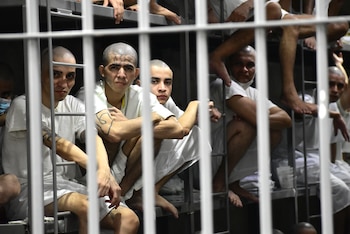 Centro de Confinamiento del Terrorismo CECOT, cárcel de máxima seguridad de El Salvador donde están recluidos miles de pandilleros y mareros