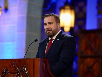 Bradley asumió la embajada en