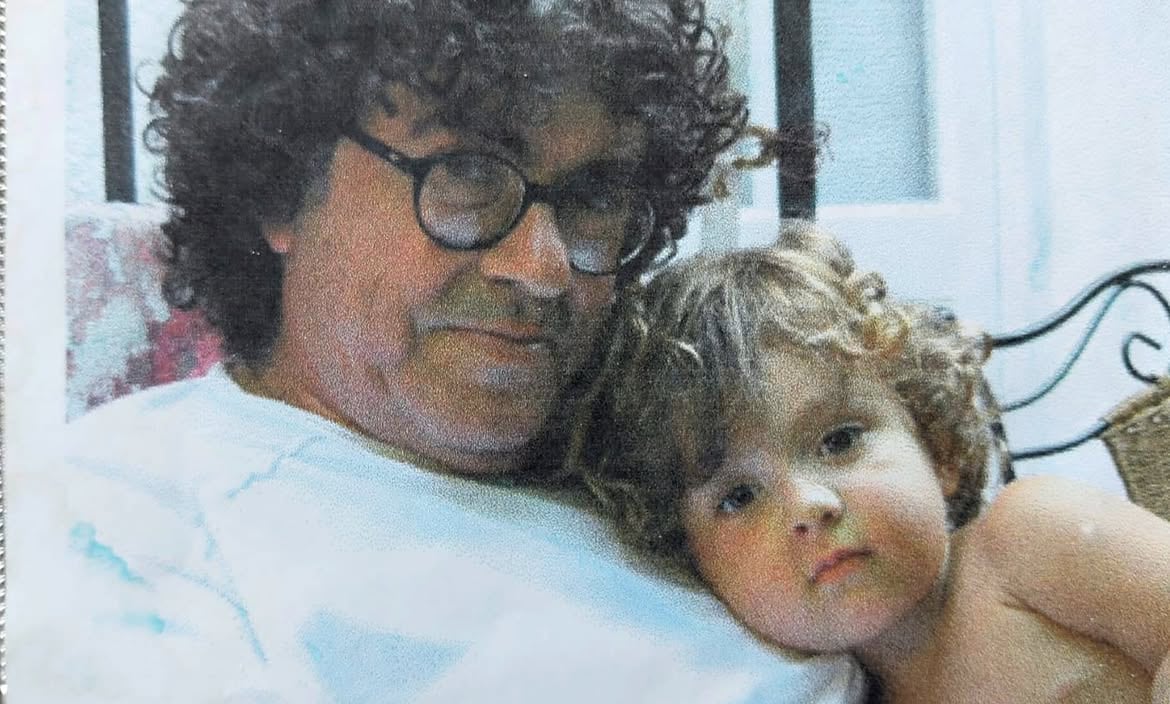 Piero de Benedictis y su hijo Giuliano (Instagram @pierocantautor)