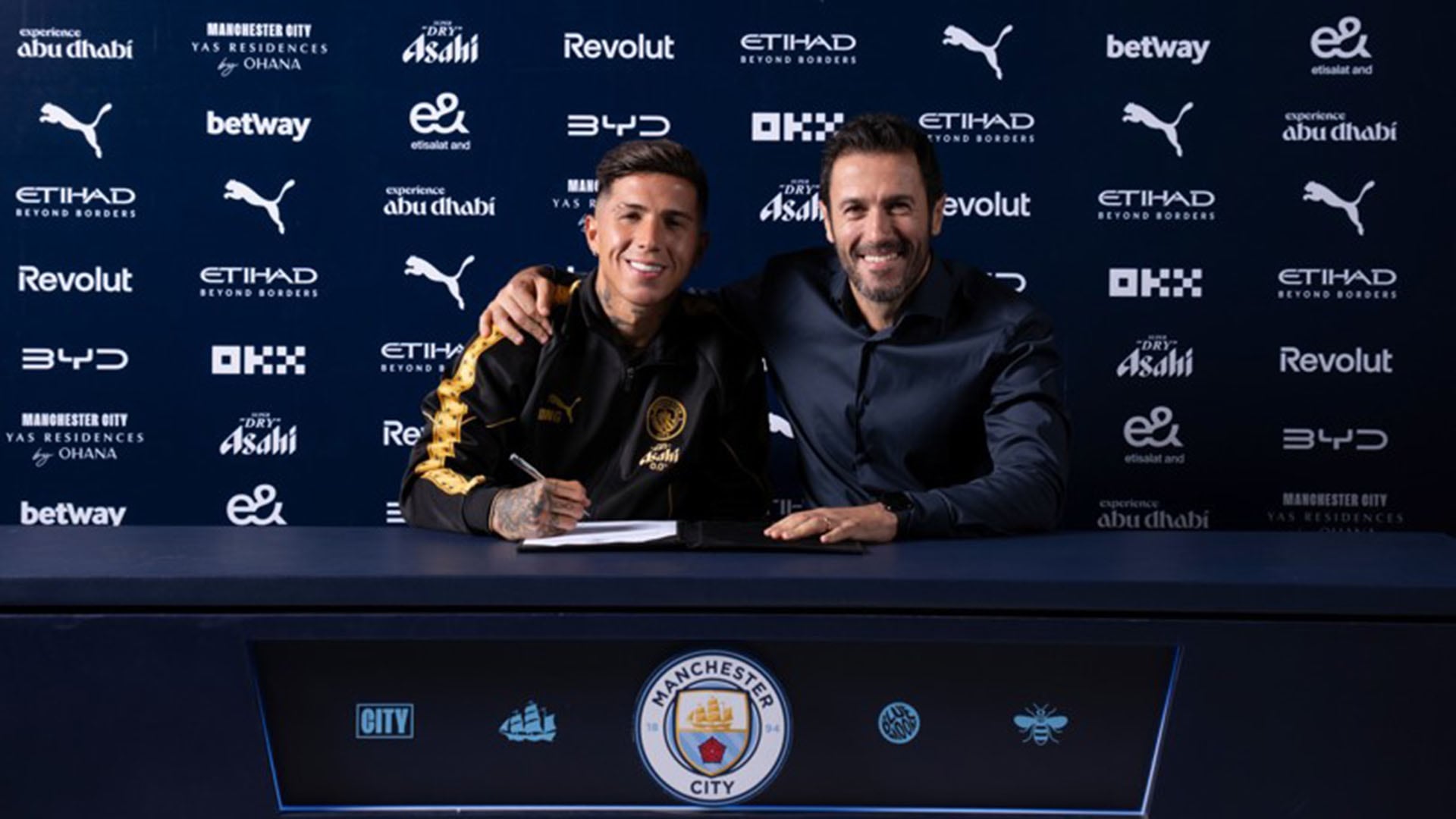 Enzo Fernández firmó contrato con Manchester City hasta junio de 2031 (@mancity)