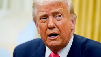 Trump advierte a los miembros