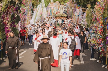En Los Planes de Renderos, la Procesión de las Palmas es una de las tradiciones más emblemáticas y coloridas de la zona, celebrada anualmente durante el mes de mayo (Foto cortesía Lumen El Salvador).