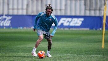 El singular look de Rodrigo