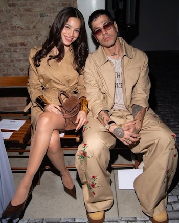 Los artistas Duki y Emilia