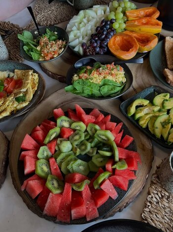 Un brunch frutal y vegetal