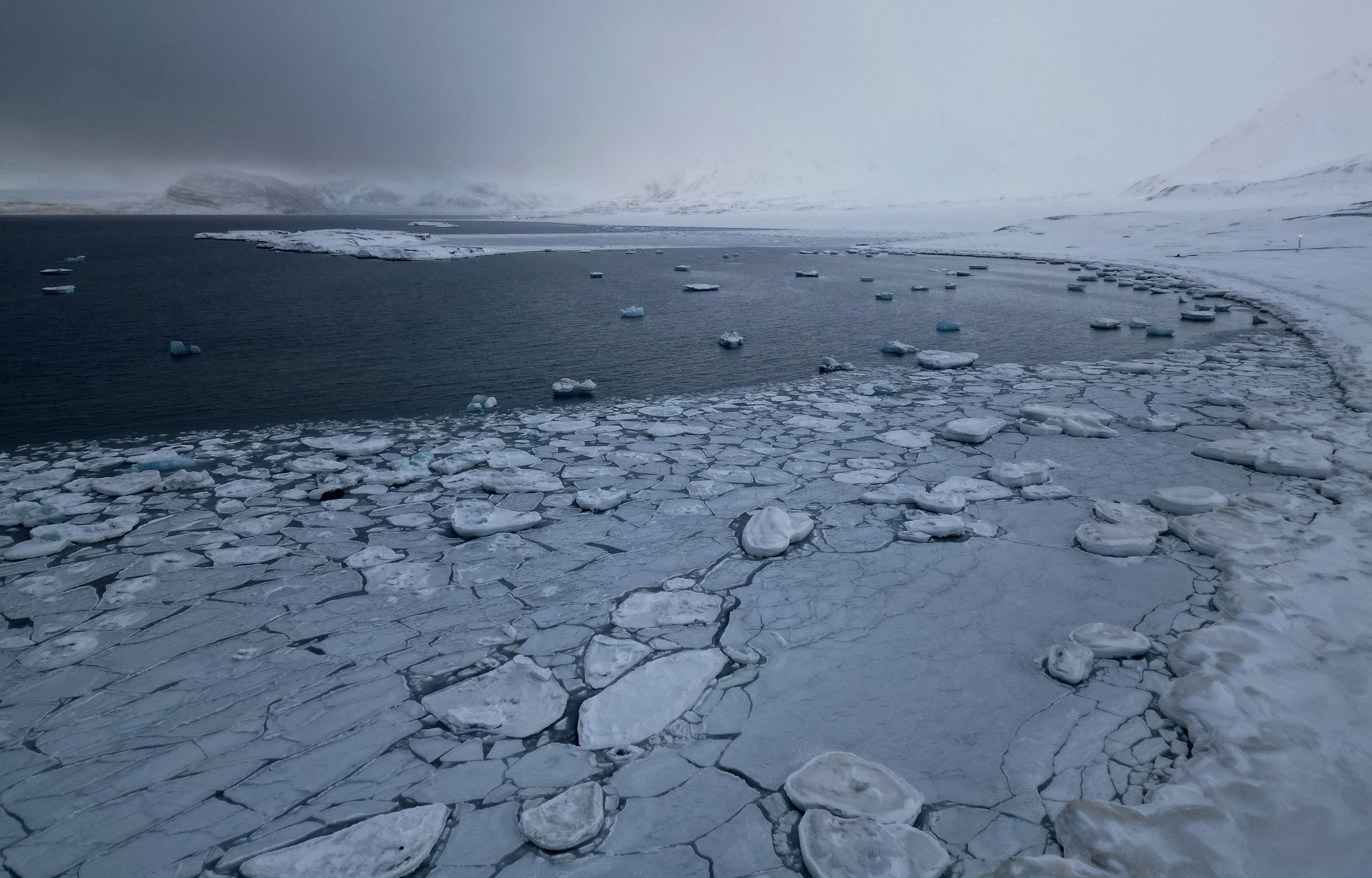 La extensión de hielo del Ártico alcanzó mínimos históricos, según los últimos datos científicos