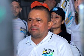 Hugo Alexander Díaz Marín, suspendido