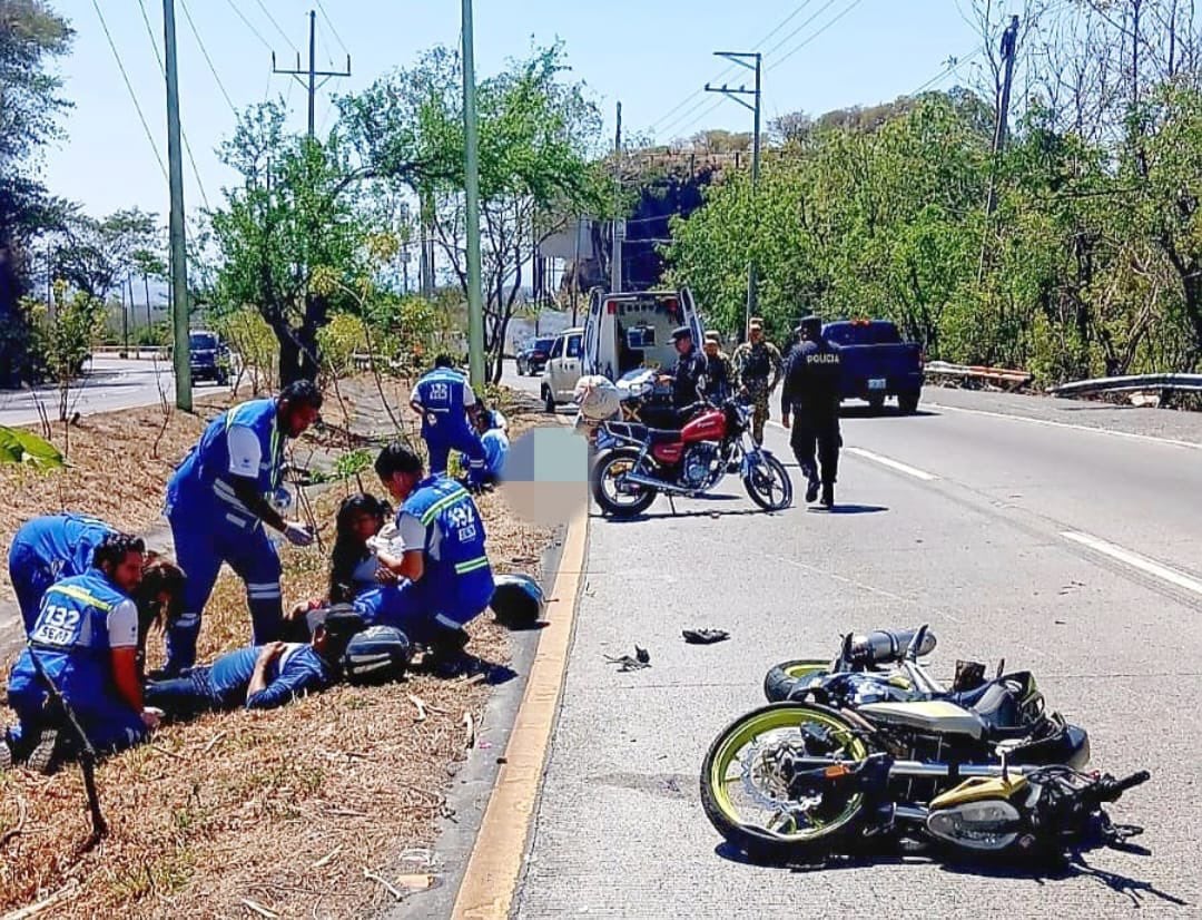 Los invitados también informaron que el parque de motocicletas crece a un ritmo de 15 % anual, y el 34.4 % de las licencias otorgadas corresponde a este tipo de vehículo, que es considerado uno de los más vulnerables debido a la cantidad de accidentes de tránsito./(PNC)