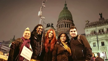 Junto a activistas de la