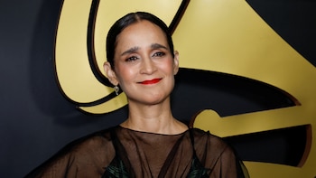 Julieta Venegas saca un libro y un disco autobiográficos: “Nadie debería querer estar solo, pero algunos queremos”