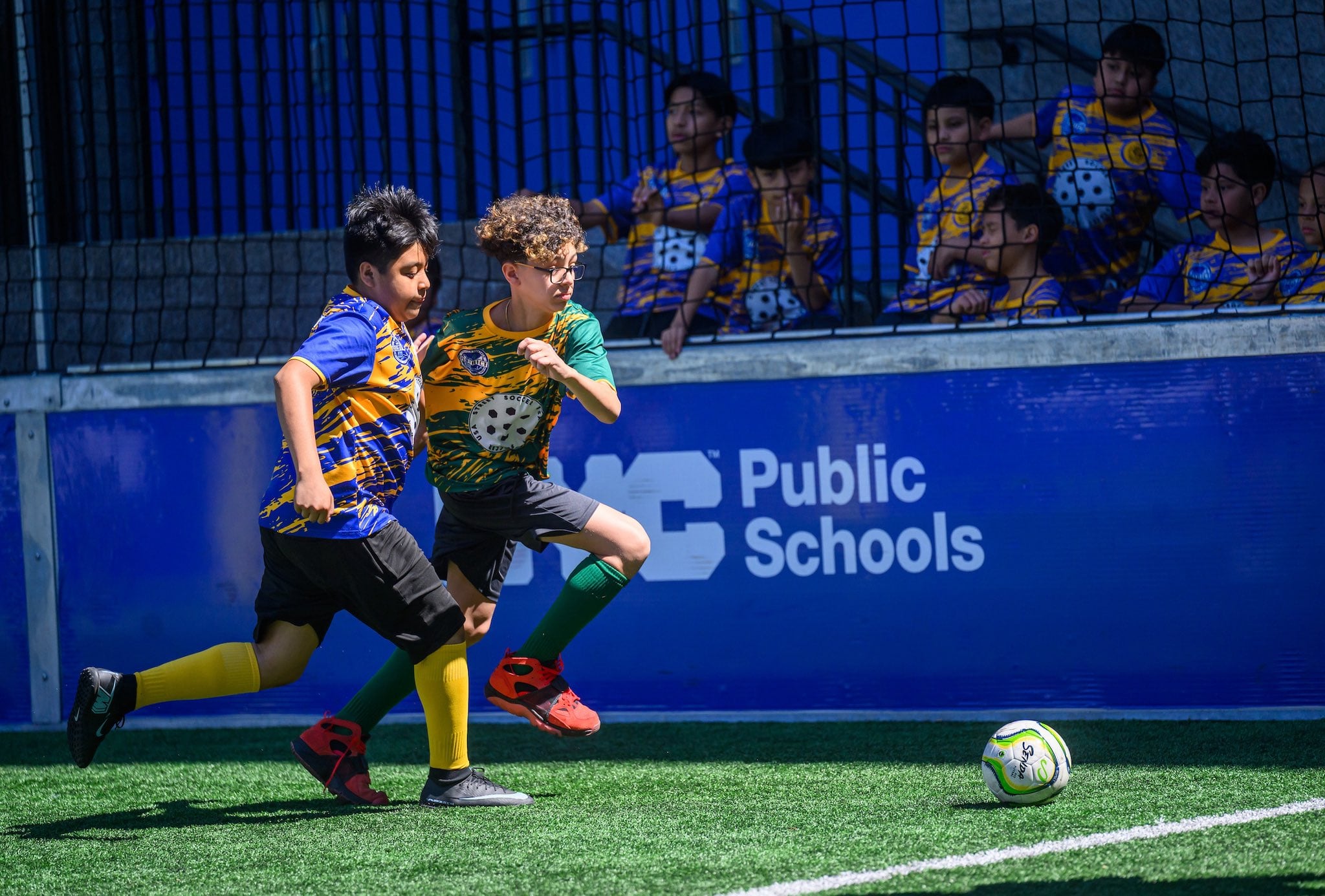El gobierno de Nueva York presentó a NY Kicks como parte del legado del Mundial 2026 para ampliar el acceso al deporte, sumar canchas barriales y sostener su uso después del torneo (X: @GovKathyHochul)