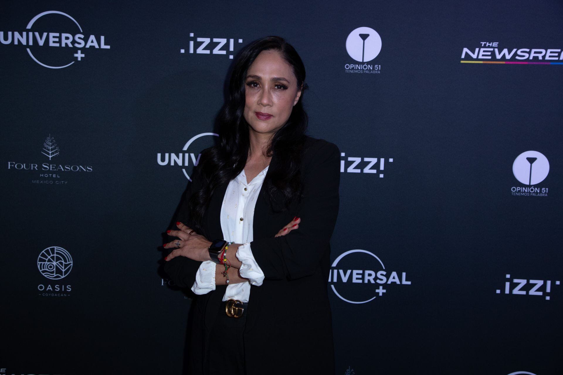 Adela Navarro a su paso por la alfombra roja por la presentación de la nueva serie de Universal +