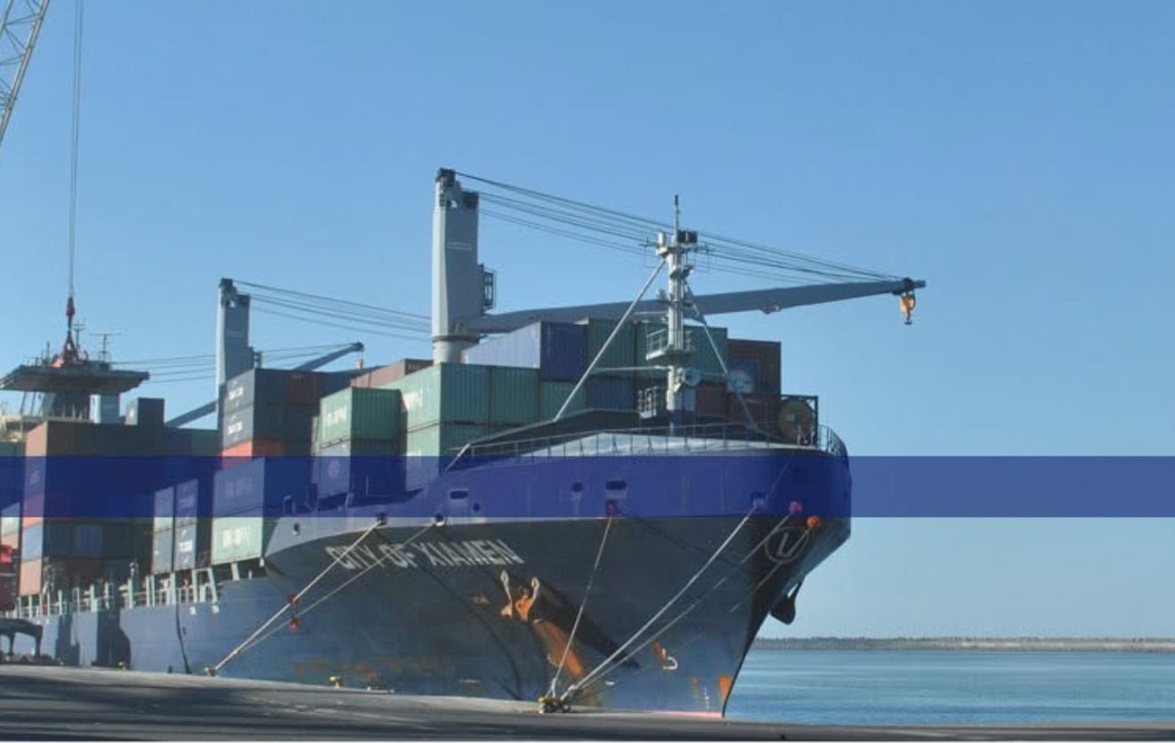 El Gobierno de Guatemala inició la aplicación de la Ley General del Sistema Portuario Nacional bajo el Decreto 20-2026 para renovar la infraestructura del comercio exterior. (Puerto Quetzal)
