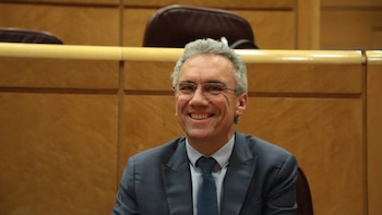 Dimite Javier Izquierdo, dirigente de