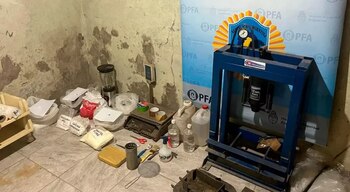 Material de la cocina allanada en Pérez