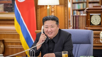 El líder norcoreano promete a