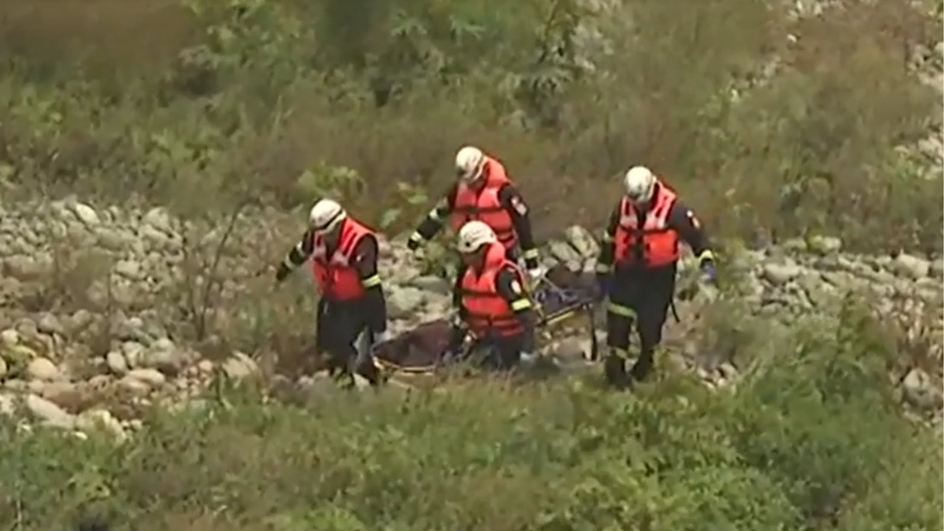 Robo de vehículo acaba en muerte: sujeto fallece al arrojarse al río Rímac en Chaclacayo. (Foto: Captura video/América Noticias)