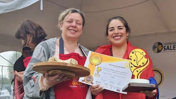 Molina es ingeniera comercial y