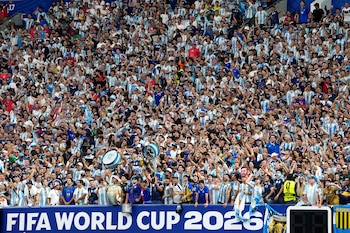 Miles de hinchas buscan llegar al MetLife Stadium de Nueva Jersey para ver a la selección argentina enfrentarse a España el domingo 19 de julio