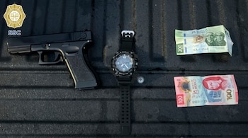 Objetos localizados tras la detención. Crédito: SSC