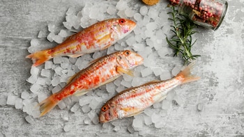 Salmonetes al horno, una receta fácil y rápida para disfrutar al máximo de este pescado semigraso