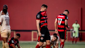 El Vitória de Brasil estrenó