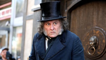 Johnny Depp reaparece irreconocible en Comic-Con: así luce como el nuevo Ebenezer Scrooge