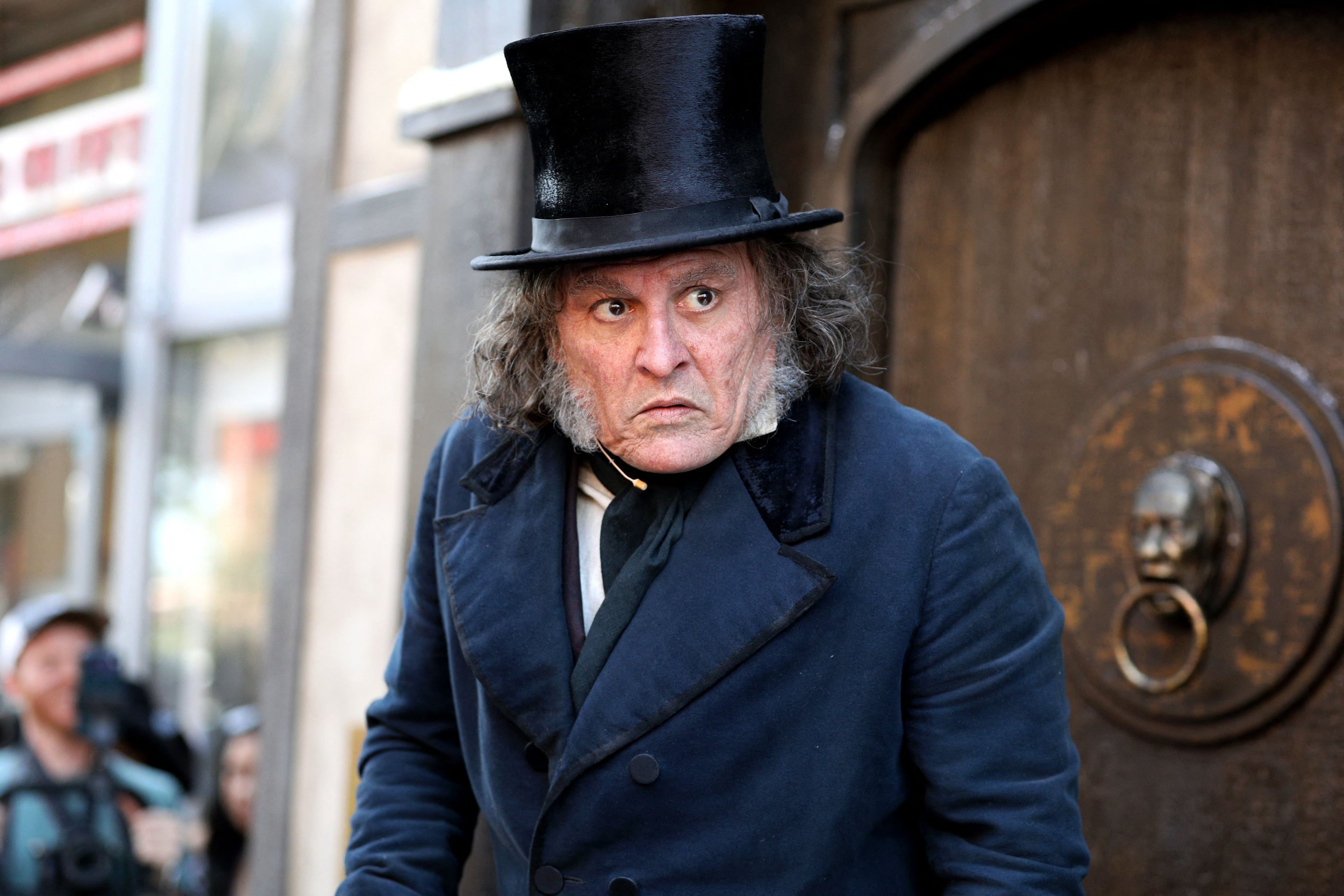 Johnny Depp reaparece irreconocible en Comic-Con: así luce como el nuevo Ebenezer Scrooge