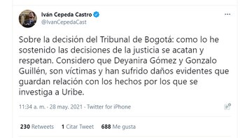 son víctimas y han sufrido daños evidentes que guardan relación con los hechos por los que se investiga a Uribe.