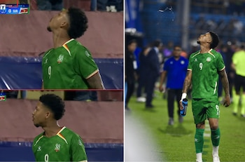 El delantero surinamés sostuvo que reaccionó a insultos racistas desde las tribunas y también escupió a la afición chapina. (Imagen retomada de Prensa Libre)