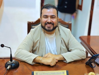 El presidente municipal de Los Cabos, José Manuel Larumbe Pineda, anunció un operativo especial de seguridad tras los hechos registrados durante los festejos.