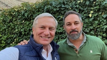 Santiago Abascal felicita al nuevo