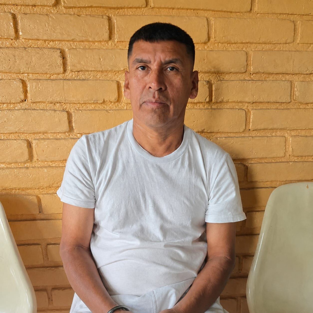 El agresor fue capturado tras atacar a su expareja en un camino rural de La Libertad, según determinó el Juzgado Especializado./ (Centros Judiciales El Salvador)