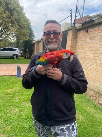 Carlos Cañas tiene más de