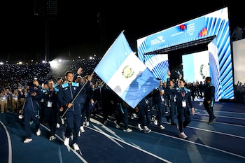 Con 94 medallas en total y 18 preseas doradas, los atletas guatemaltecos celebran la conquista del séptimo lugar general en Santo Domingo 2026 (Cortesía: @COGuatemalteco).