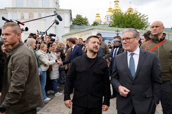 Keir Starmer junto al presidente