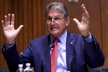 El senador démócrata, Joe Manchin,