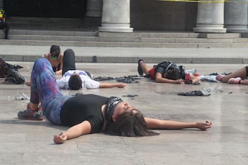 Manifestación frente al Palacio Nacional