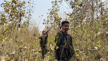 Más de 30 insurgentes maoístas
