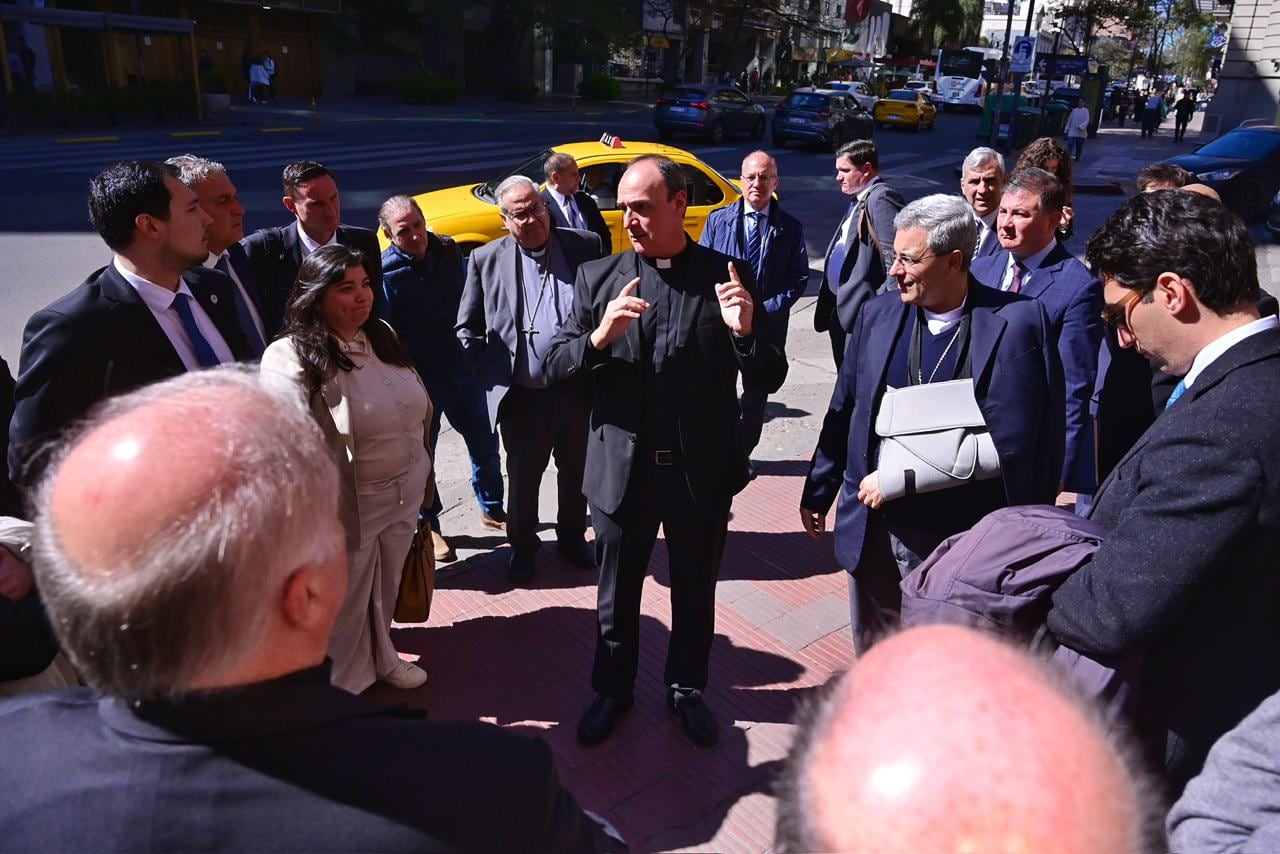 La avanzada del Vaticano recorrió sedes en la provincia de Buenos Aires y Córdoba para definir protocolos, logística y seguridad de la visita papal.