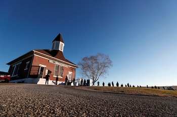 Los votantes se alinean en