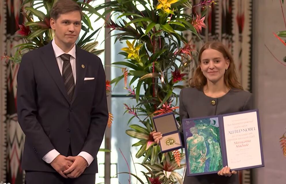 Ana Corina Sosa recibe el premio Nobel de la Paz en nombre de su madre María Corina Machado