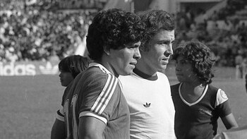 Maradona y Bochini, una postal