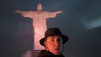 Las impactantes imágenes de Lucas Vignale en el Cristo Redentor, el argentino que murió en Rio de Janeiro: “Dios”