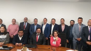 Renuncia subsecretario de Semarnat; hermano