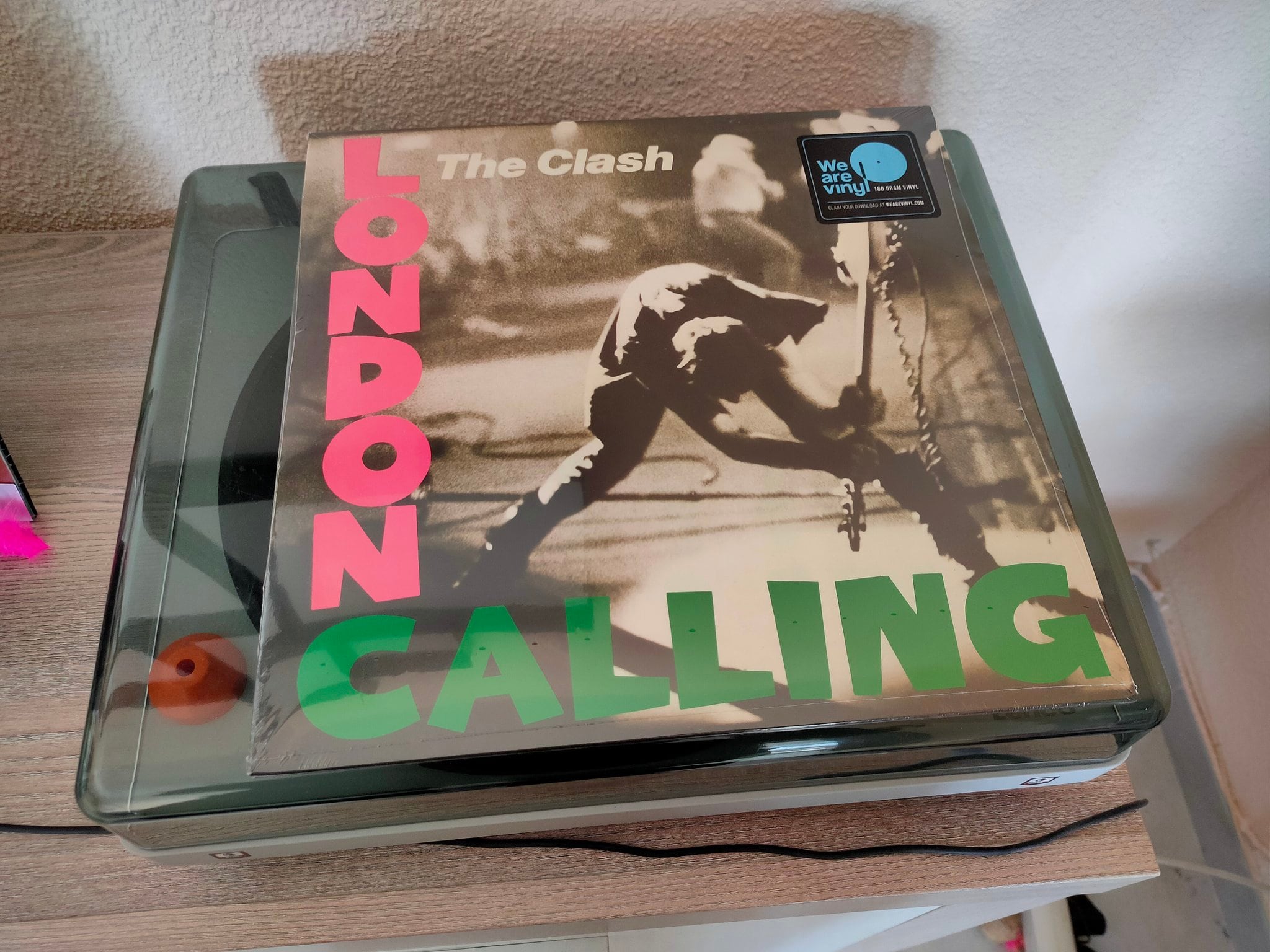 Tapa del disco London Calling de The Clash (Twitter / @MorenoRos)
