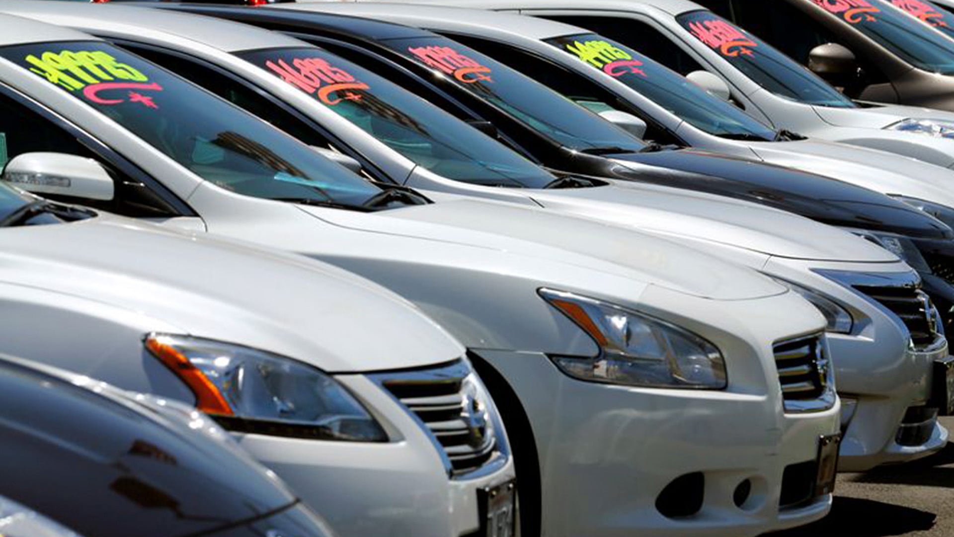 Gobierno de México finaliza programa de AMLO que regularizaba “autos chocolate”, esto dice el decreto en el DOF