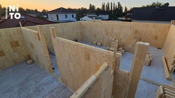 Estructura de una vivienda con los bloques prefabricados de la empresa alemana. (NiTO Holzstein)