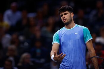 Alcaraz reacciona durante su partido