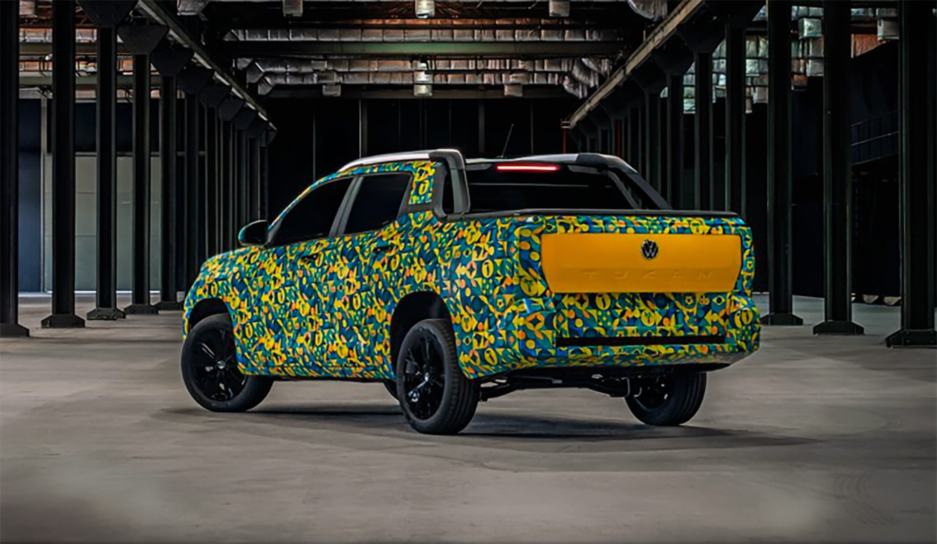 Volkswagen Argentina presenta las primeras imágenes de su futura pickup compacta, la VW Tukan, que se fabricará en Brasil y complementará la nueva estrategia de modelos. (Volkswagen Argentina)